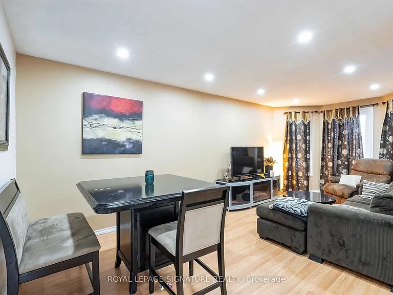 52 Buchanan Cres — Photo 6