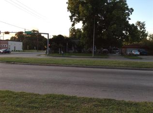 1046 N Victory Dr, Houston, TX 77088