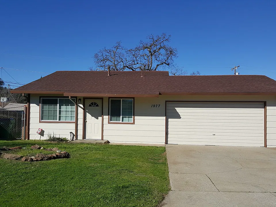 1977 Spruce Cir