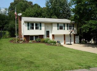 730 Skyview Dr, Cranberry Township, PA 16066