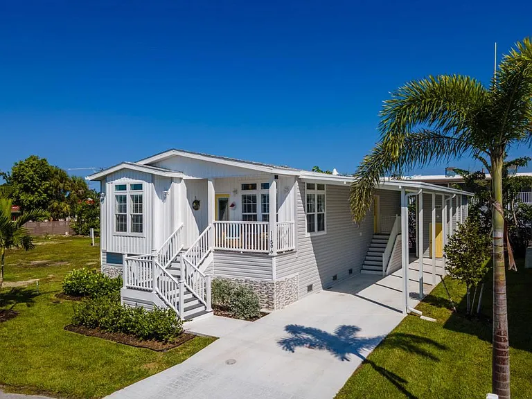 11596 Palm Dr — Photo 22