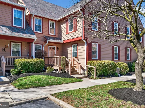 798 Westfield Dr, Riverton, NJ 08077