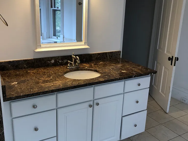 430 Mapleton Ave — Photo 7
