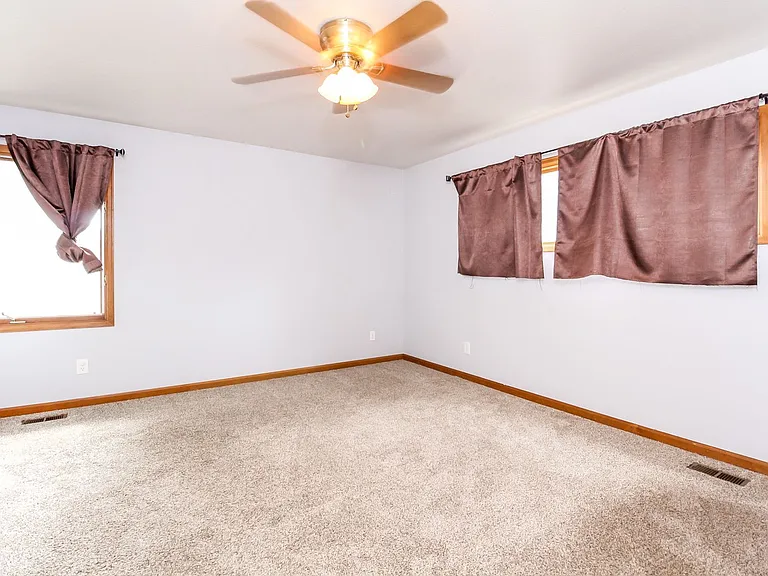 1724 Tanglewood Dr — Photo 14