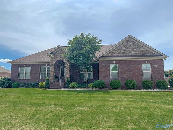 5th image of 222 Wes Ashley Dr
