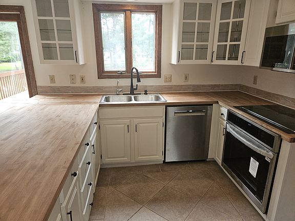 5th image of 52081 Glen Arbor Ct