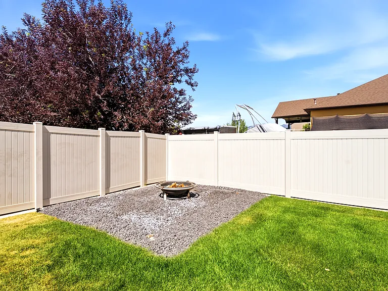5742 S 4525 W — Photo 31