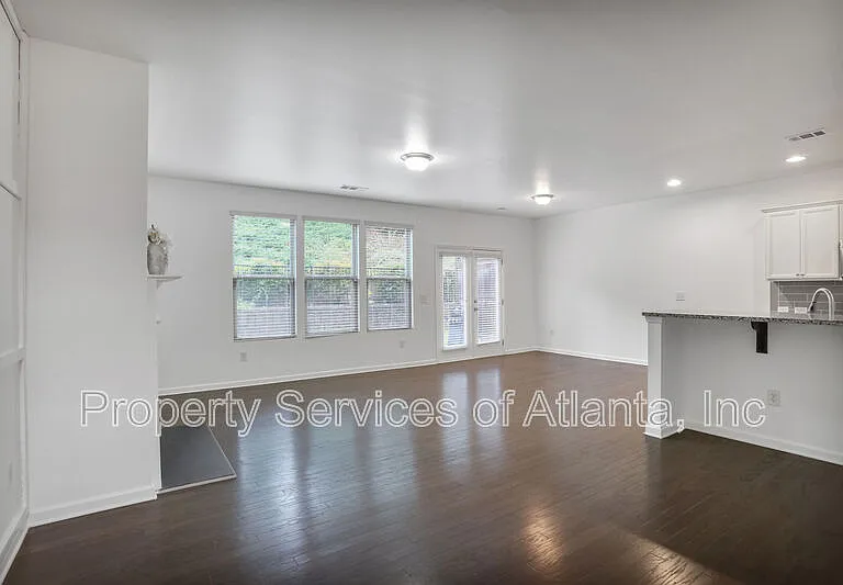 268 Stone Park Dr — Photo 5