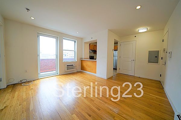 1st image of 25-50 Crescent St #4F