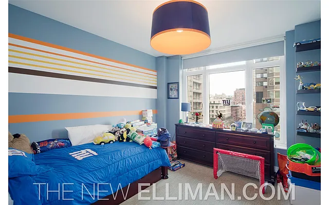 Rented by Douglas Elliman | media 14