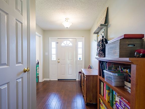 3rd image of 3741 Cross Creek Cir