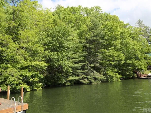 66 Knob Hill Rd, Glenville, NC 28736