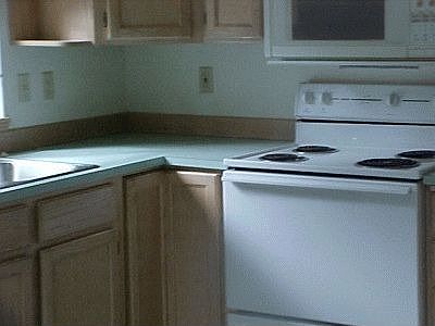 4th image of 13721 Easy St N