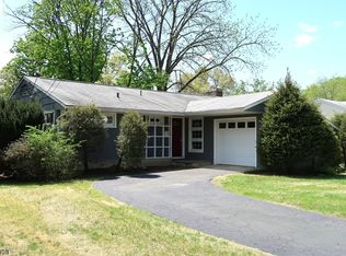 13 Winfield Ave, Pompton Plains, NJ 07444