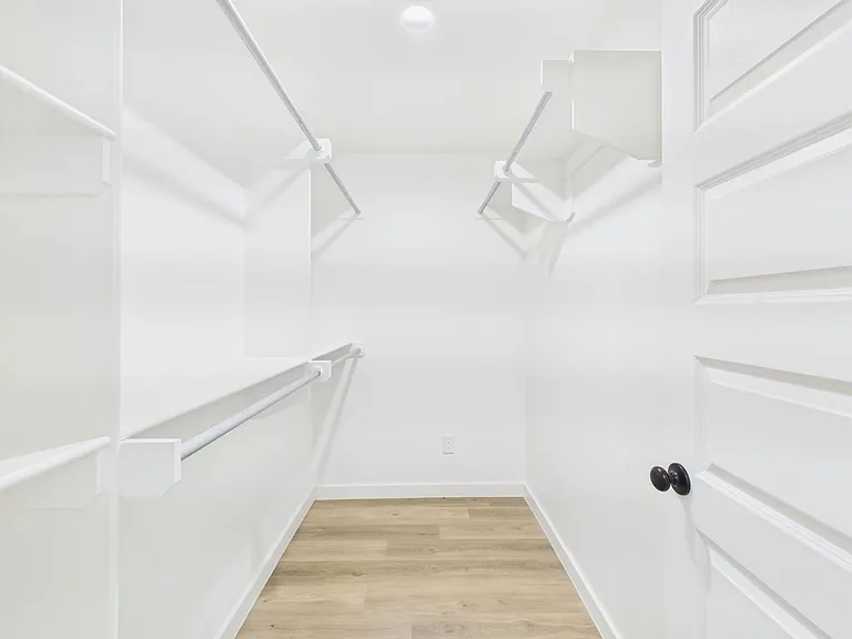 3102 Swenson St — Photo 11