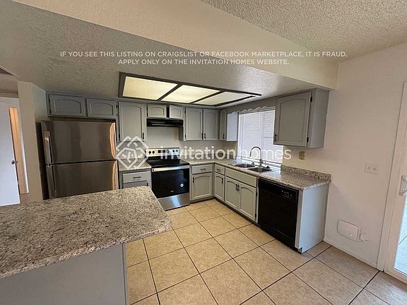 5th image of 7414 W Sells Dr