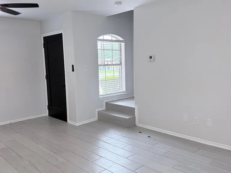 412 S 49th St — Photo 3