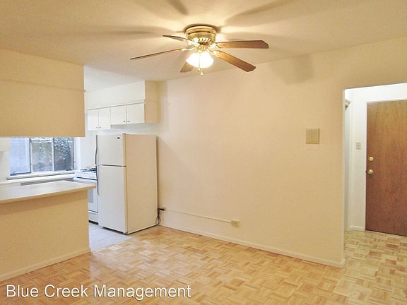 3rd image of 670 N Pearl St #2