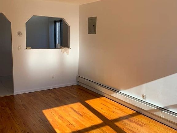 5th image of 2283 Ryder St Floor 1
