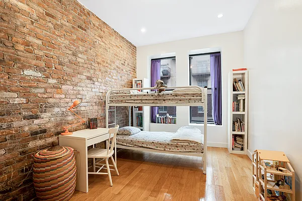 Sold by Compass | media 4