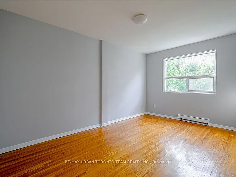 1346 Queen St E #1 — Photo 11