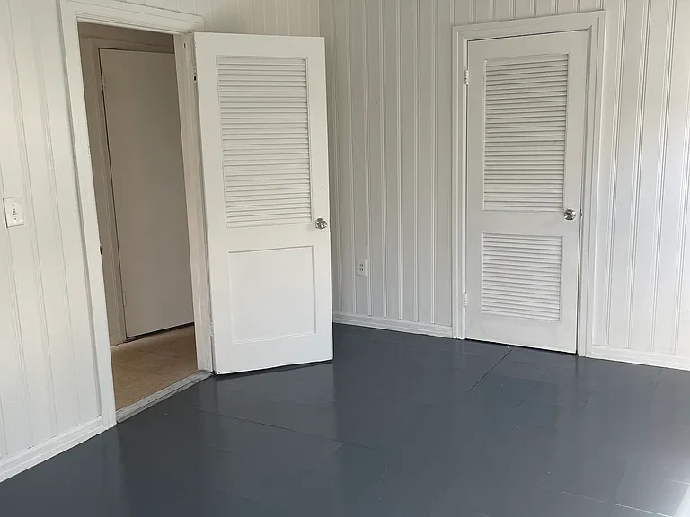 112 Burhans Ave #2 — Photo 10