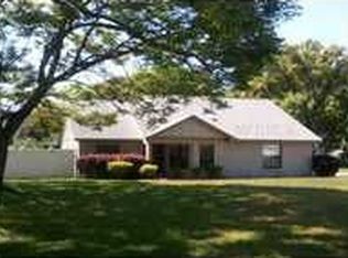 4050 Dora Wood Dr, Mount Dora, FL 32757