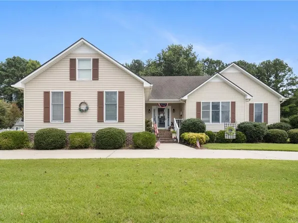 118 Golf Club Dr, Elizabeth City, NC 27909