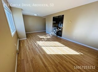 1105 N Main St #5W, Groton, SD 57445