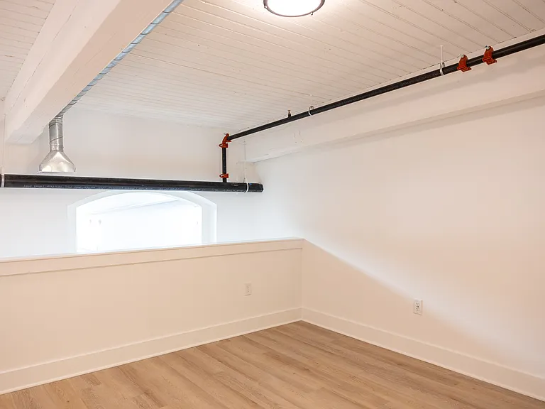 Overton Lofts — Photo 65