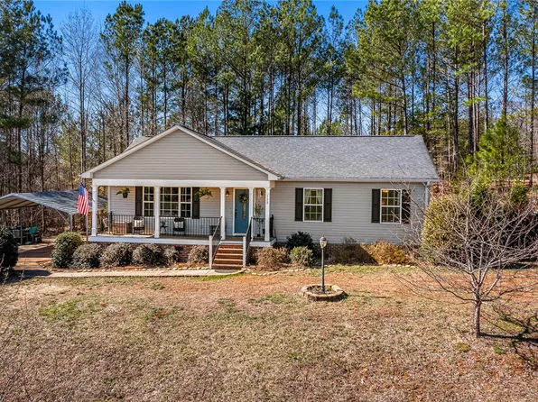 113 Laurel Oak Ln, Pickens, SC 29671