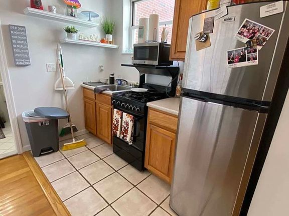 3rd image of 30-16 33rd St #4