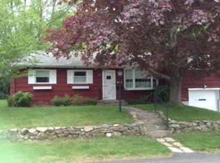 50 George St, Dartmouth, MA 02748