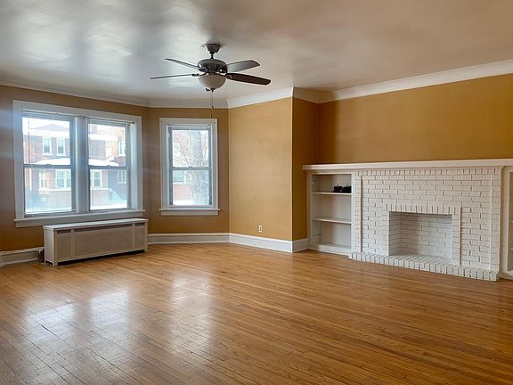 3rd image of 6747 S Paxton Ave #1