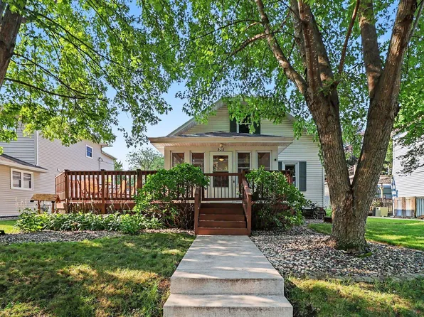 302 Elm Ave SW, Montgomery, MN 56069