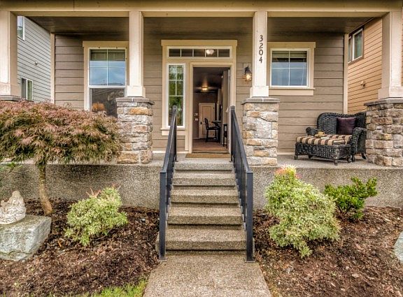 2nd image of 3204 Highlands Blvd