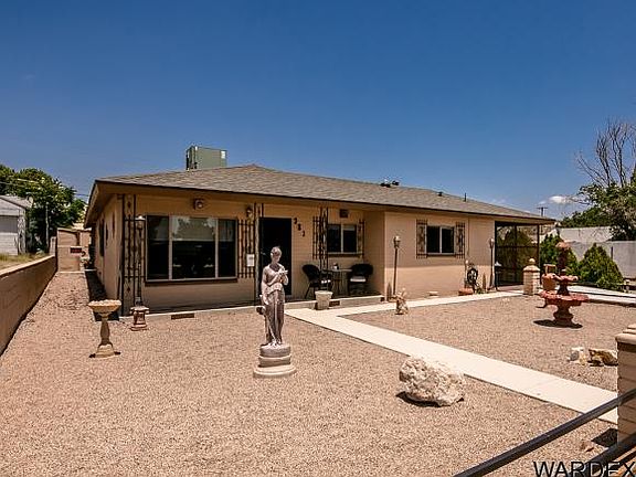 2nd image of 721 W Spring St