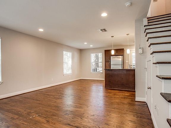 4th image of 4736 Bradford Dr #C