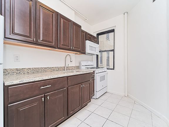 2nd image of 736 W 173rd St APT A41