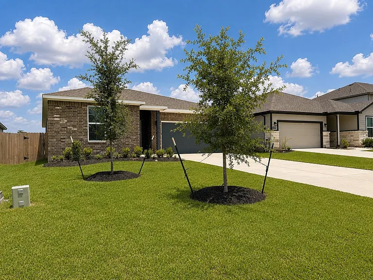 25436 Blossom Ct — Photo 3