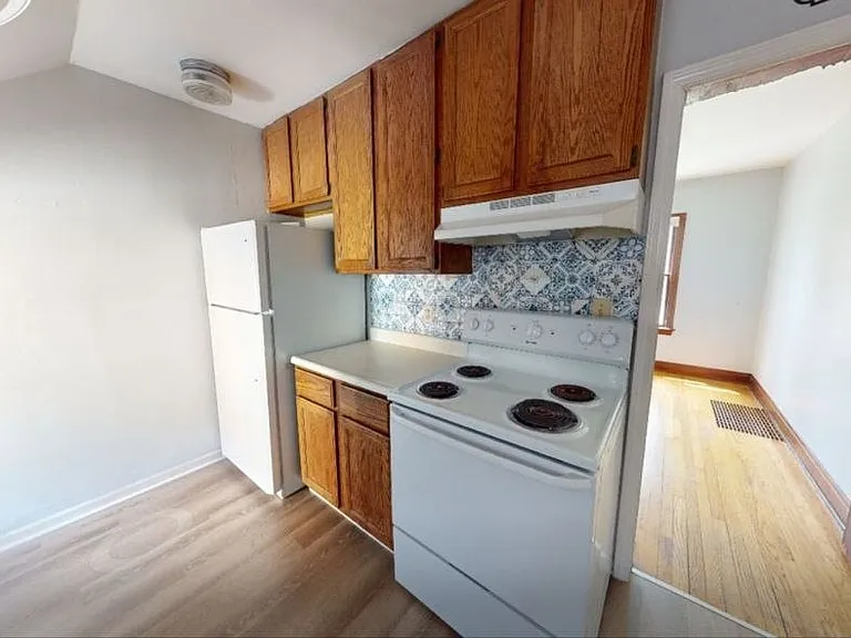 785 N Maple Rd #1 — Photo 6