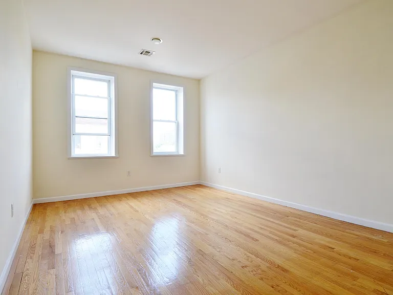 459 Broadway — Photo 18