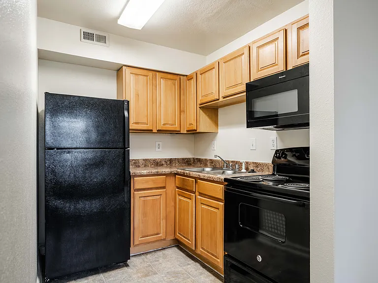 Polo Run Apartments — Photo 33