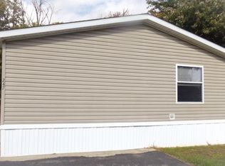 247 Ponderosa Trl S, Belleville, MI 48111