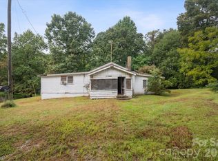 6958 State Highway 9, Columbus, NC 28722