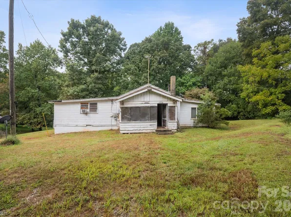 6958 State Highway 9, Columbus, NC 28722