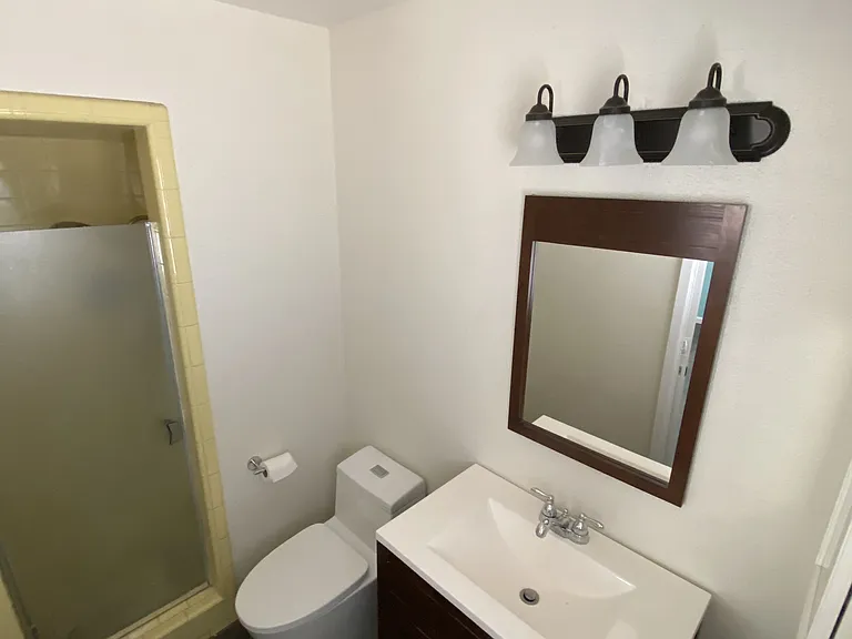 4318 Temple Hl — Photo 11