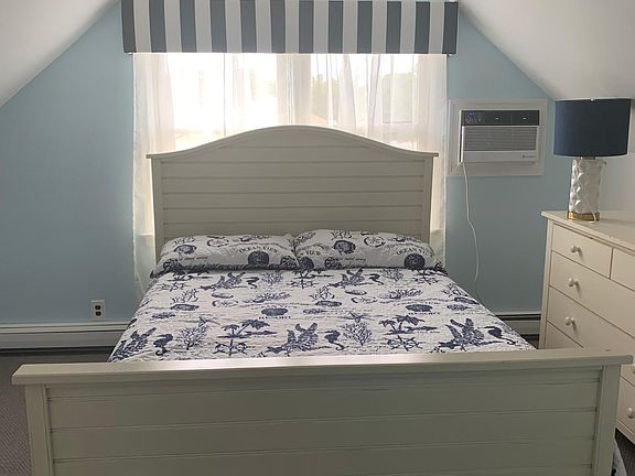 5th image of 107 Tuts Ln
