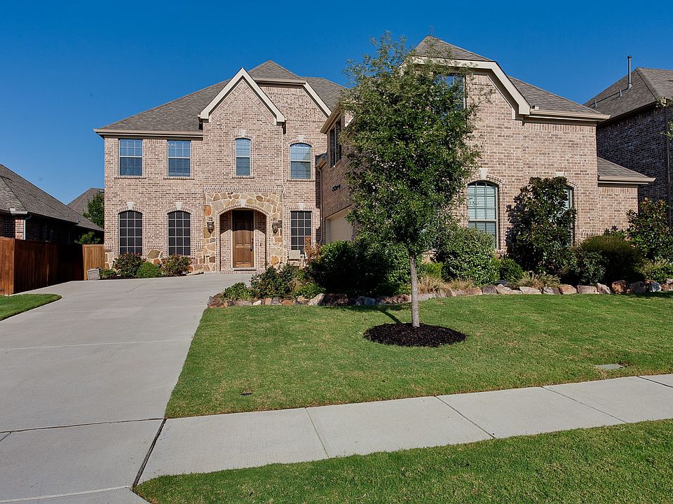 1st image of 8108 Broadmoor Dr