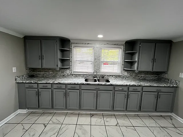 1001 Southern Ave — Photo 12
